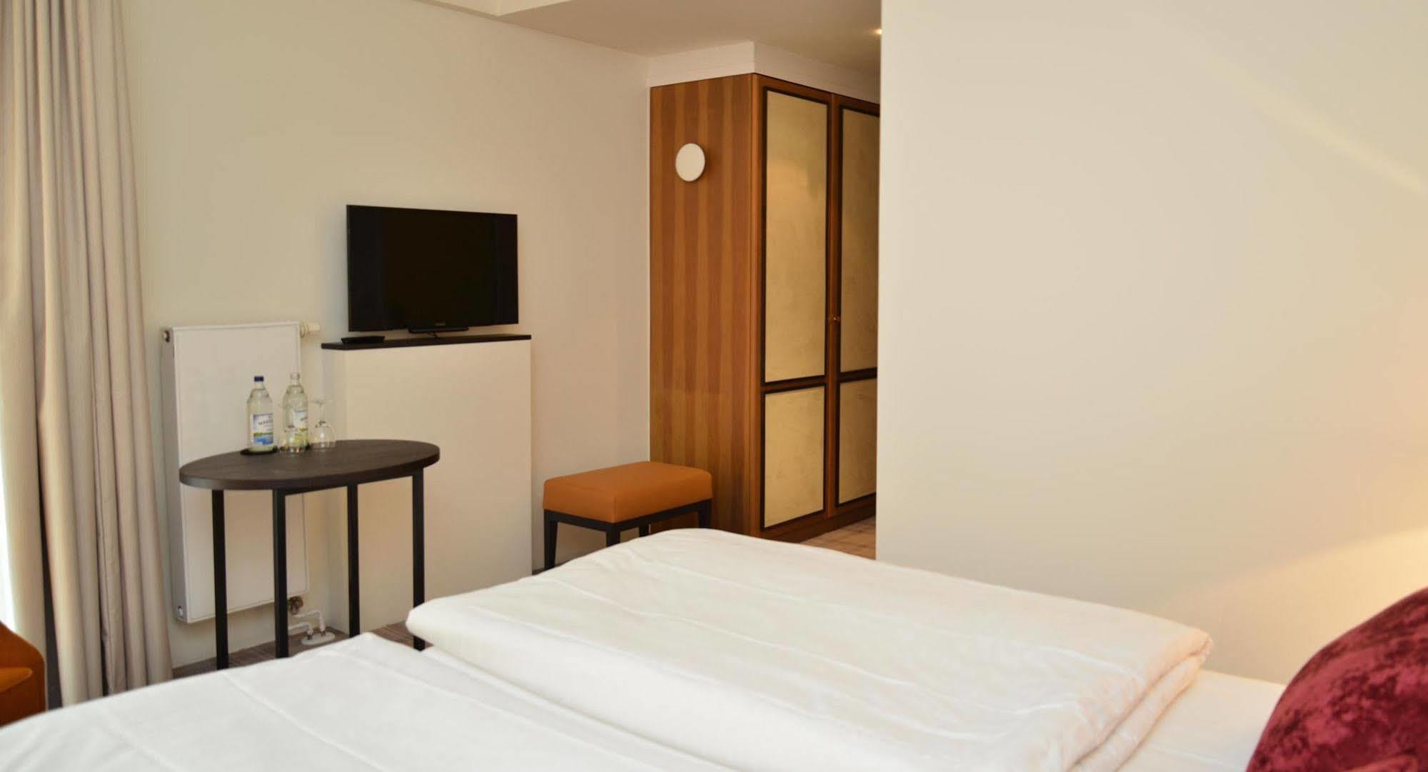 Hotel Classik Hackescher Markt 3*